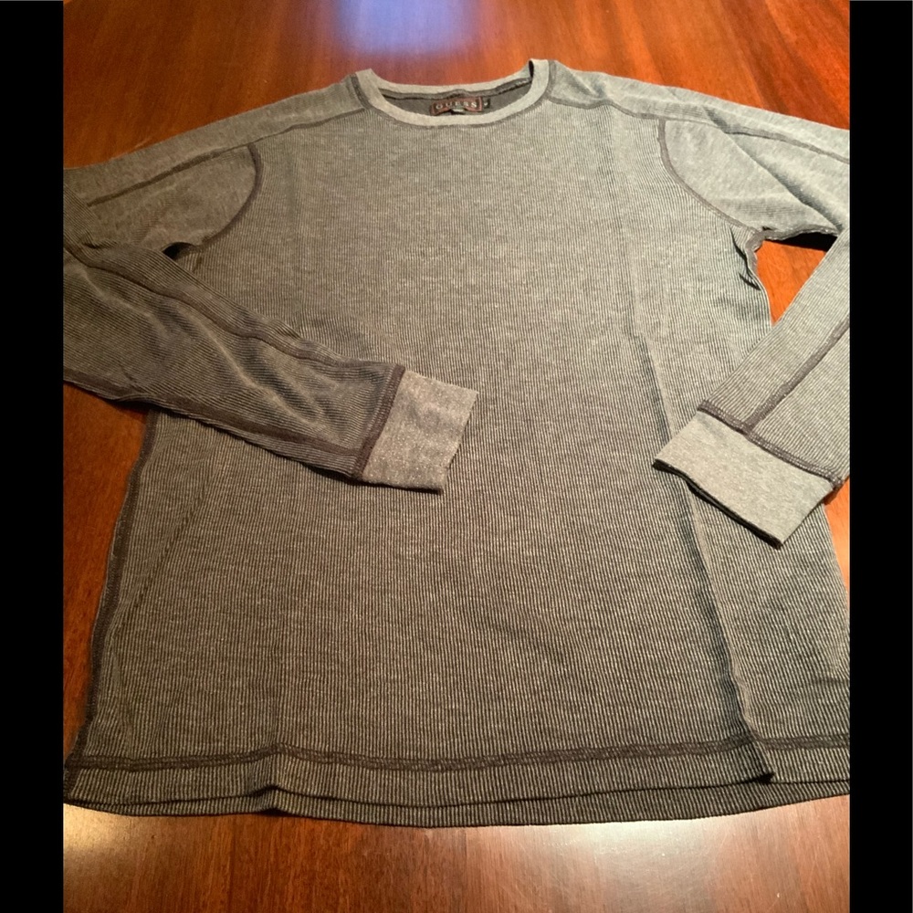 GUESS POLO never worn Medium